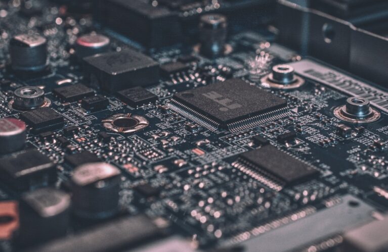 n8n vs Zapier vs Make comparison — no-code AI automation platforms side by side | BigAIAgent